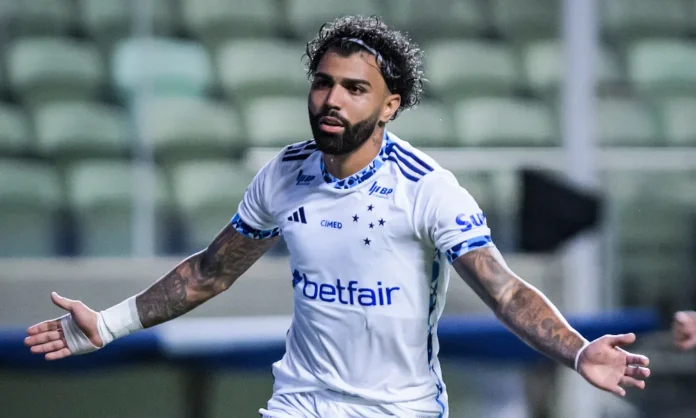 Gabigol comemorando seu primeiro gol com a camisa do Cruzeiro. (Foto: Gustavo Aleixo/ Cruzeiro)