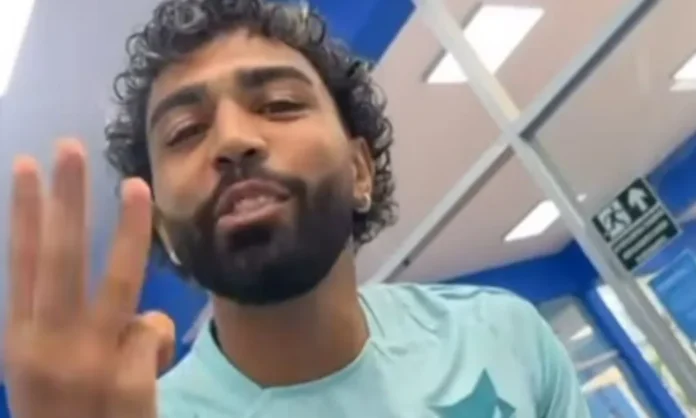 Gabriel Barbosa em 'resenha' com Bolasie