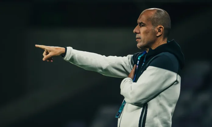Leo Jardim em jogo do Al Ain, dos Emirados Árabes