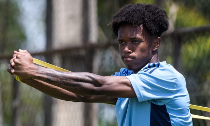 Xavier em treino do Cruzeiro