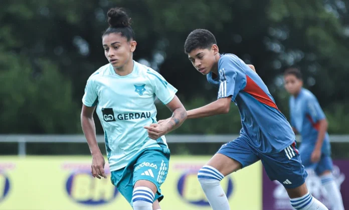 Jogo-treino entre as Cabulosas e time sub-14 do Cruzeiro