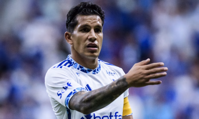 Lucas Romero, capitão do Cruzeiro