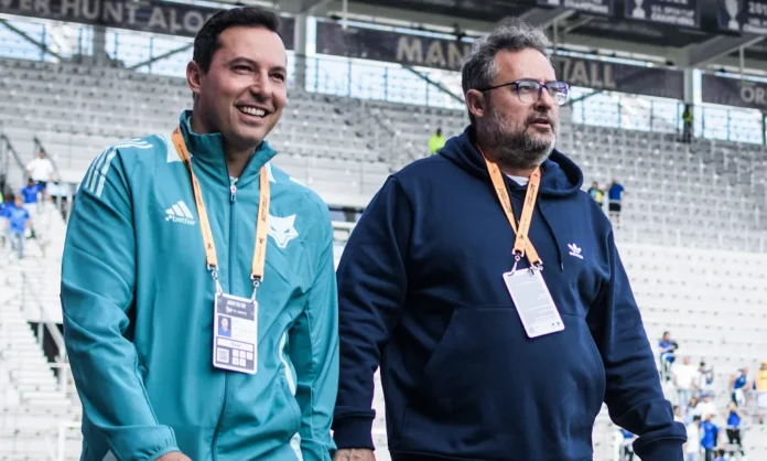 Departamento de futebol do Cruzeiro se movimenta por novo técnico