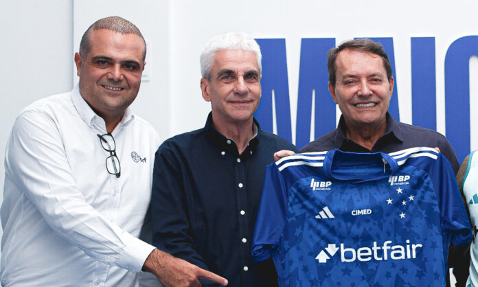Pedro Lourenço fechou 7º patrocínio no Cruzeiro