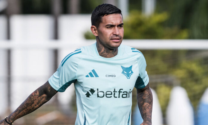Dudu em treino do Cruzeiro na Toca II