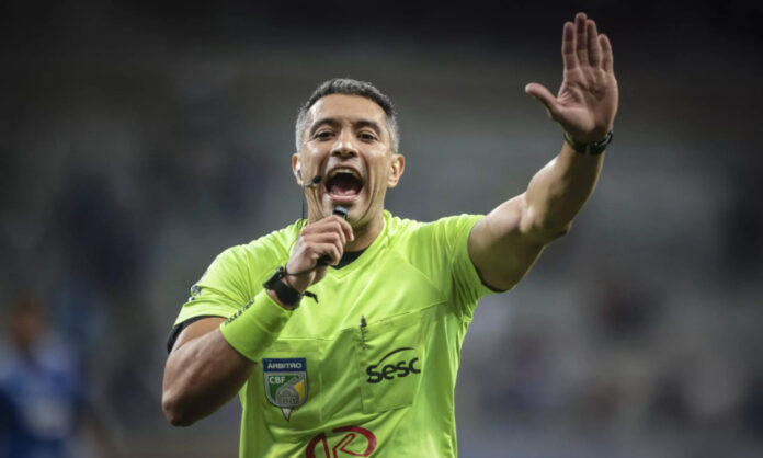 Felipe Fernandes de Lima apitou o clássico no Mineirão