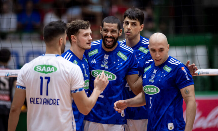 Sada Cruzeiro entra em quadra para enfrentar o Vôlei Guarulhos.