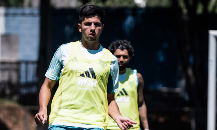 Mateo Gamarra em primeiro treino pelo Cruzeiro