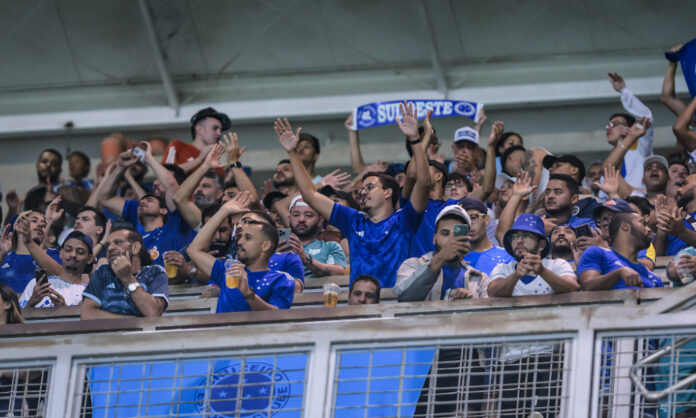 Torcida do Cruzeiro no Independência