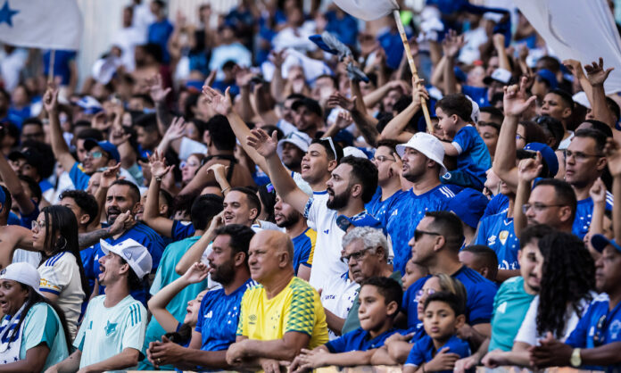 Cruzeiro levou 173.505 torcedores aos estádios no Mineiro