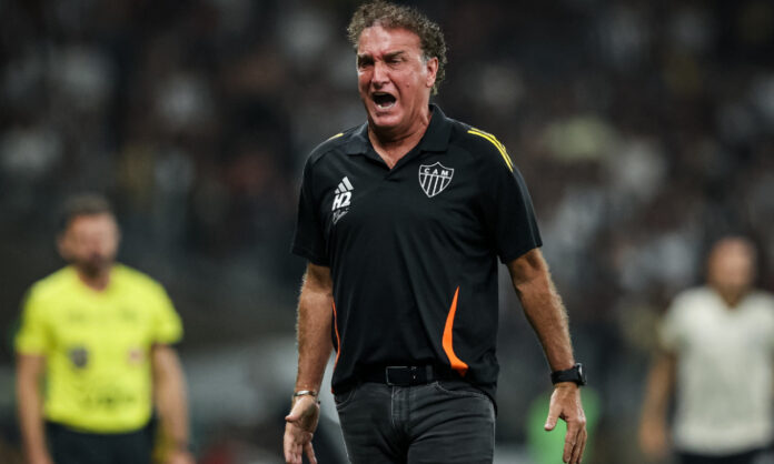 Cuca pode ter dois desfalques no ataque