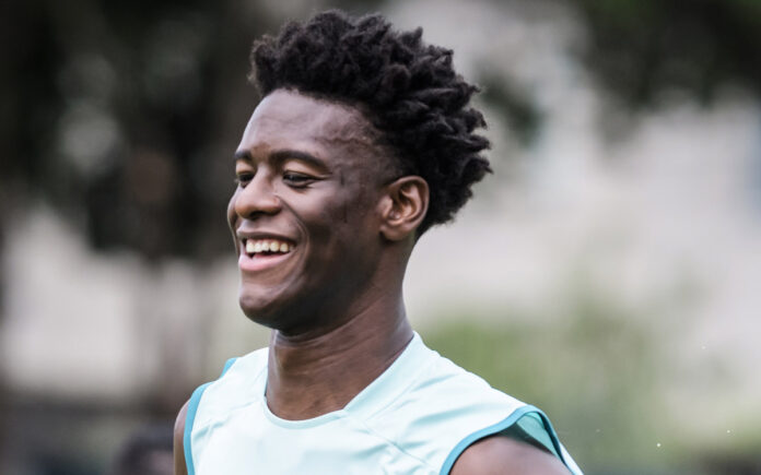 Jonathan Jesus em treino do Cruzeiro na Toca II