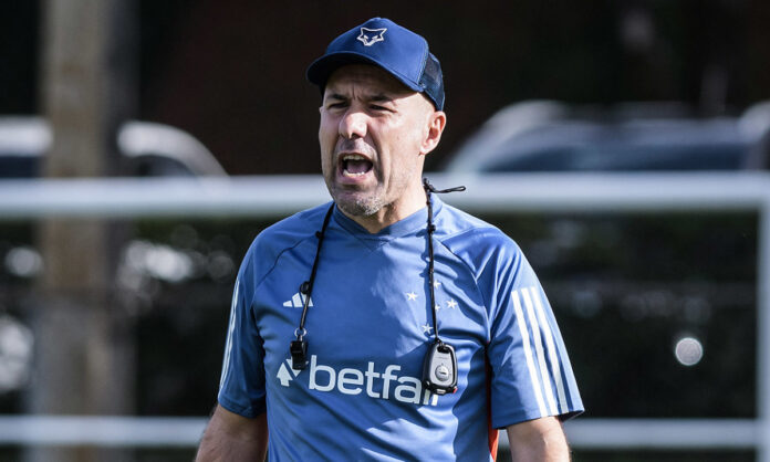 Leonardo Jardim, técnico do Cruzeiro
