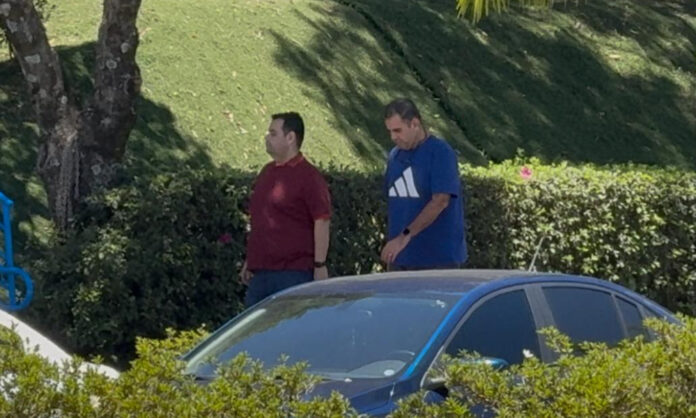 Eduardo Maluf foi à Toca da Raposa II nesta quarta-feira Eduardo Maluf foi à Toca da Raposa II nesta quarta-feira