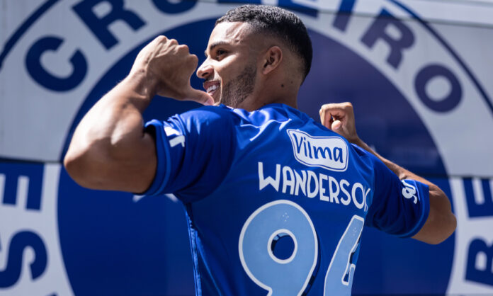 wandersoncruzeiro Wanderson vestirá camisa 94 pelo Cruzeiro