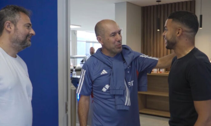 Wanderson conheceu Leonardo Jardim nesta sexta (28)