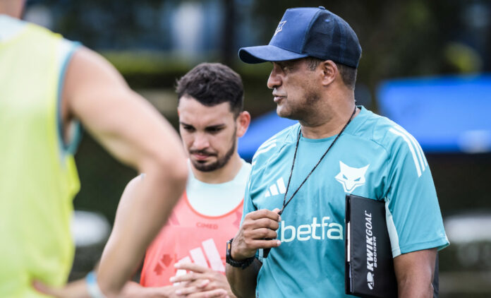 Wesley Carvalho, auxiliar técnico do Cruzeiro