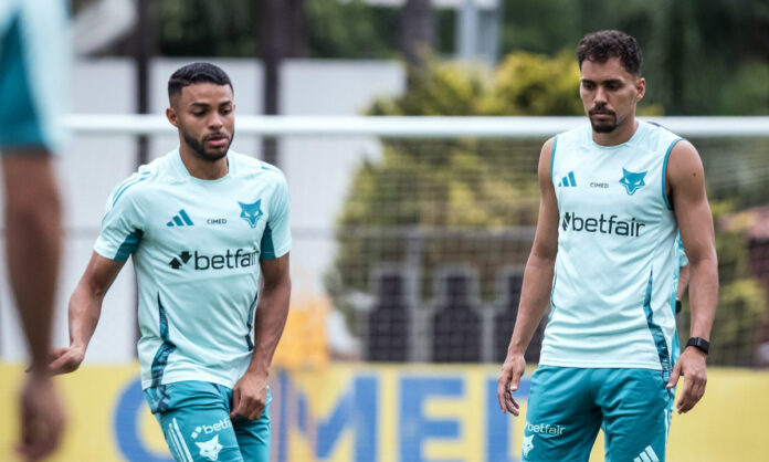 Jogadores do Cruzeiro em treino na Toca II