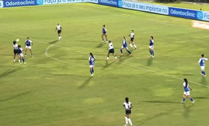Cruzeiro x Corinthians Cruzeiro reclama de impedimento em lance a favor do Corinthians