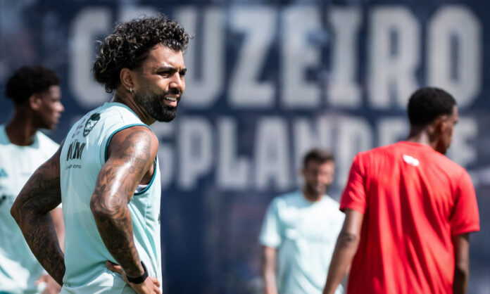 Gabigol em jogo-treino do Cruzeiro na Toca II