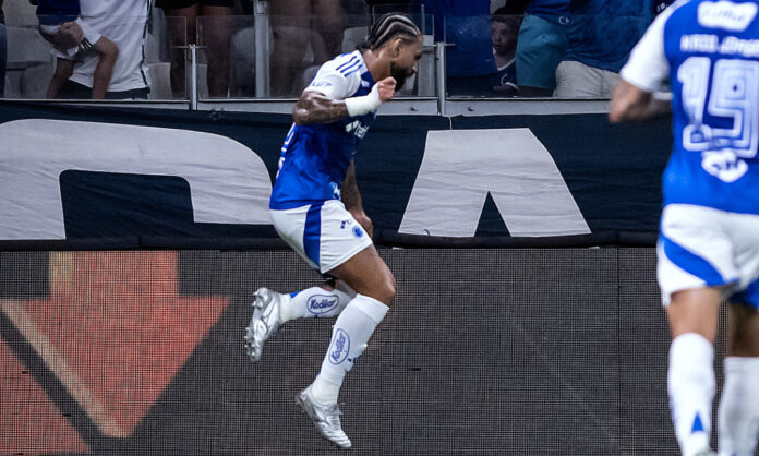 Gabigol homenageou Montillo com o 'galope'