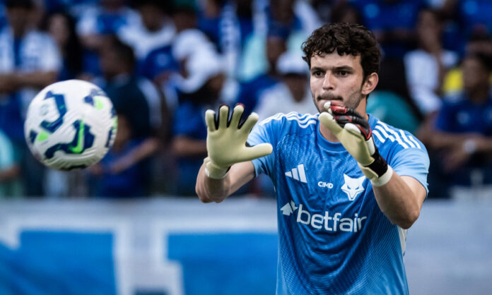 Otávio em aquecimento do Cruzeiro