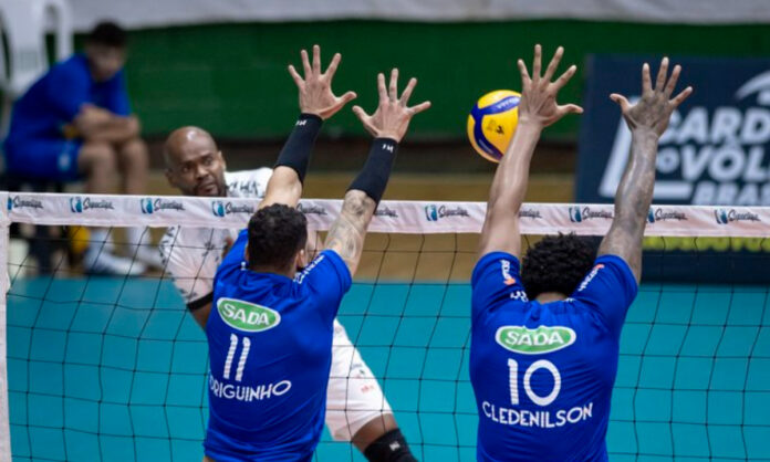 Sada Cruzeiro venceu o Blumenau