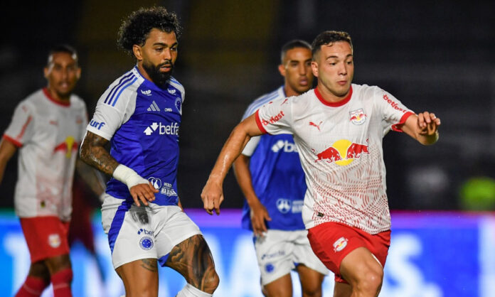 Gabigol, do Cruzeiro, em amistoso contra o Bragantino