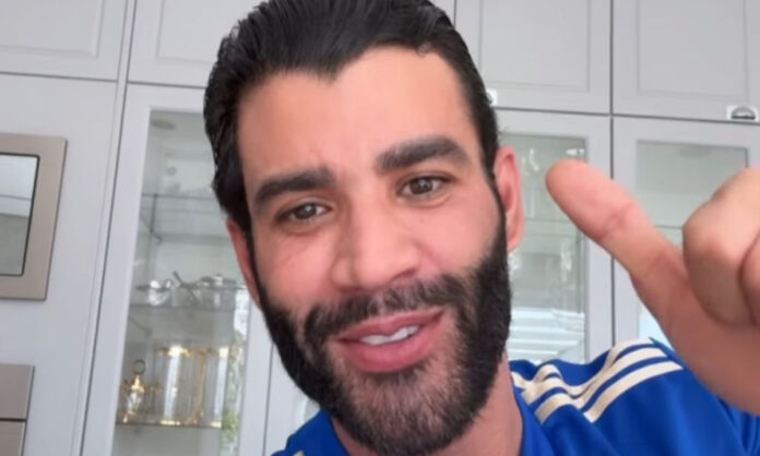 Gusttavo Lima com camisa do Cruzeiro