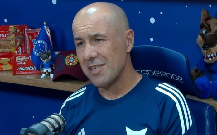 Leonardo Jardim, técnico do Cruzeiro, no Cruzeirocast