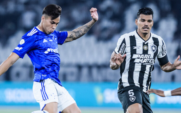 Kaio Jorge em duelo entre Cruzeiro e Botafogo, pelo Brasileirão de 2024