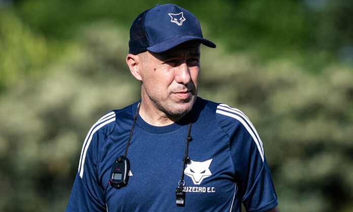 Leonardo Jardim, técnico do Cruzeiro