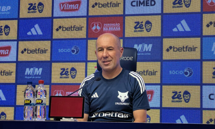 Leonardo Jardim, técnico do Cruzeiro