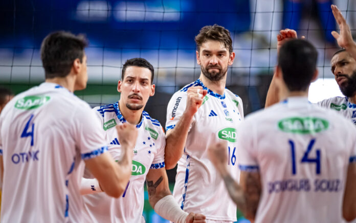 Lance da final do Sul-Americano Masculino de Vôlei