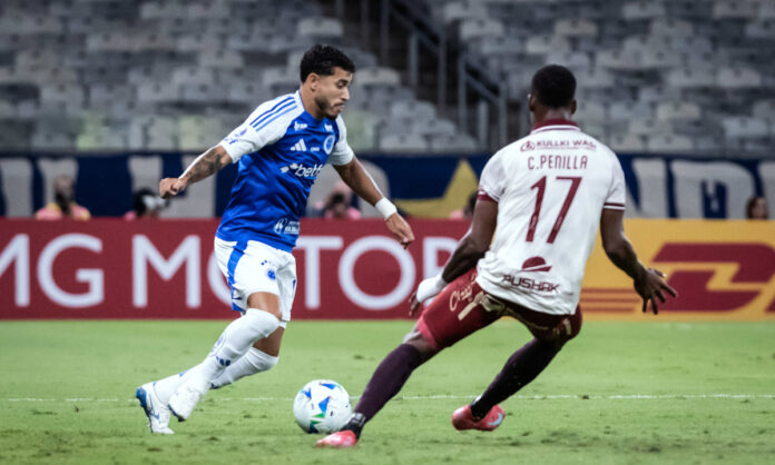 Cruzeiro perdeu por 2 a 1 para o Mushuc Runa