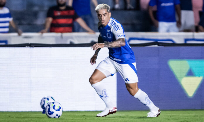 Fagner fez boa partida na vitória sobre o Vasco, no Parque do Sabiá