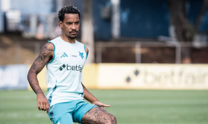 Matheus Pereira, meia do Cruzeiro (1) Matheus Pereira em treino do Cruzeiro no Parque do Sabiá