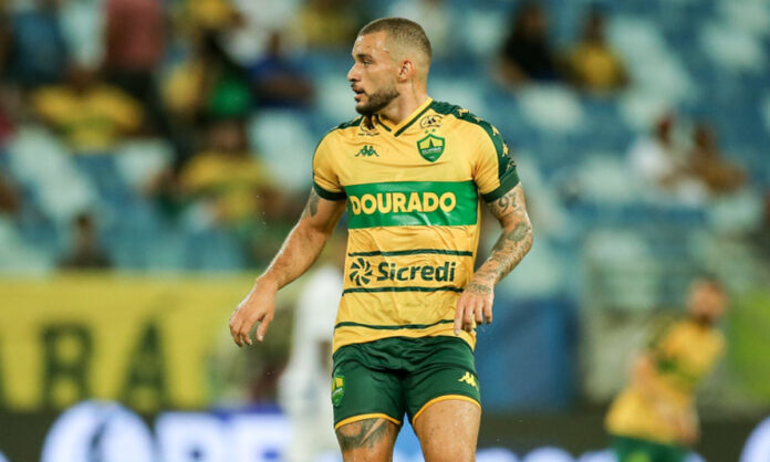 André Luís, ex-Cuiabá, é o novo reforço do Vila Nova