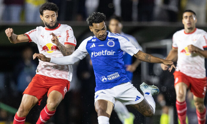Bragantino e Cruzeiro no Nabi Abi Chedid