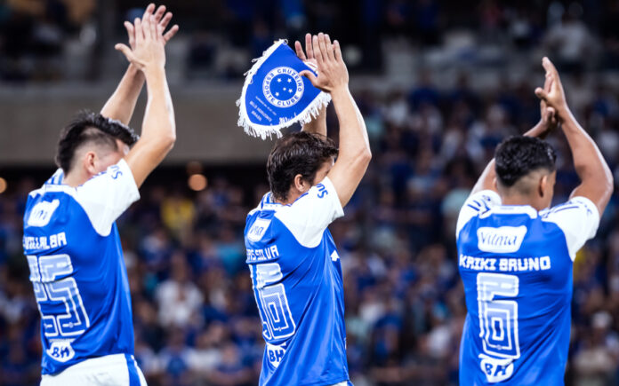 Jogadores do Cruzeiro no Mineirão (Foto: Gustavo Aleixo/Cruzeiro)