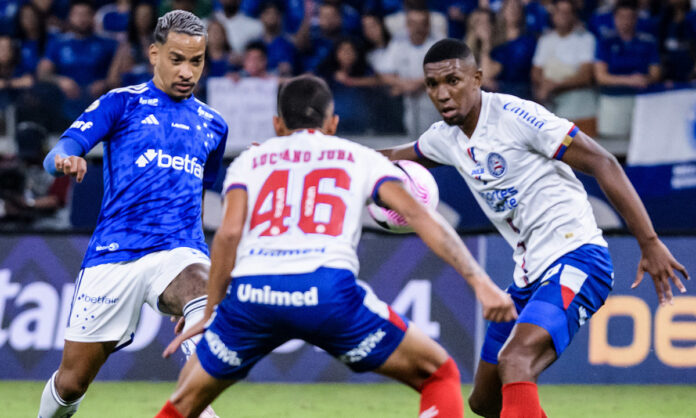Gabriel Veron fez o gol do Cruzeiro contra o Bahia, no Mineirão, em 2024