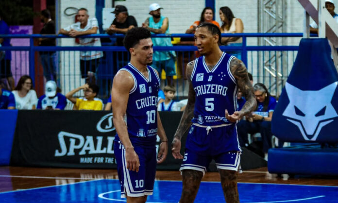 Cruzeiro Basquete na vitória sobre o Pinheiros B.