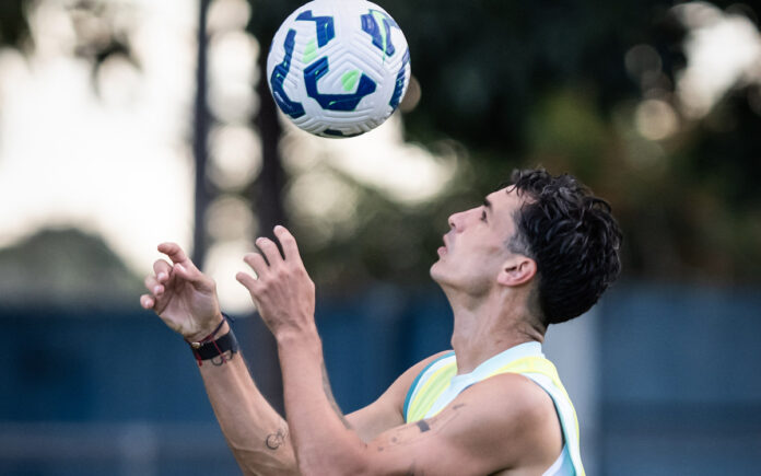 Dinenno, atacante do Cruzeiro (Foto: Gustavo Aleixo/Cruzeiro)