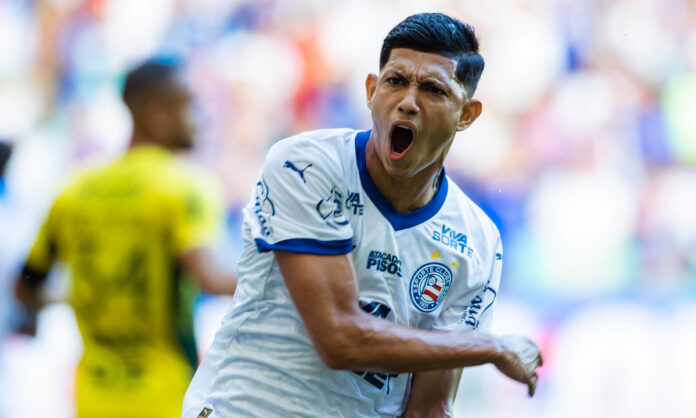 Erick Pulga comemora gol contra o Mirassol