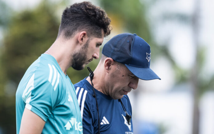 Jardim e Diogo Dias, chefe da análise de desempenho do Cruzeiro