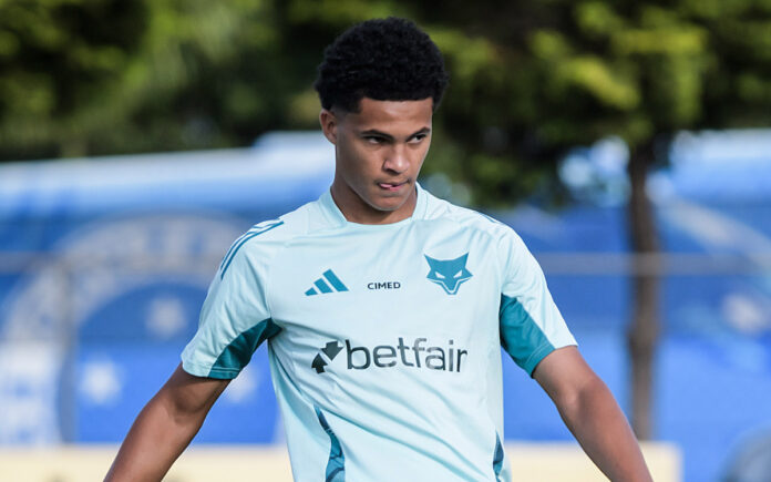 Kauã Prates, lateral-esquerdo do Cruzeiro