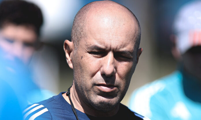 Leonardo Jardim em treino na Toca da Raposa II