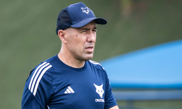 Leonardo Jardim, técnico do Cruzeiro