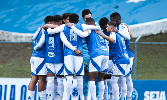 Cruzeiro enfrenta o Palmeiras, pelo Brasileiro Sub-20, nesta quinta (8).