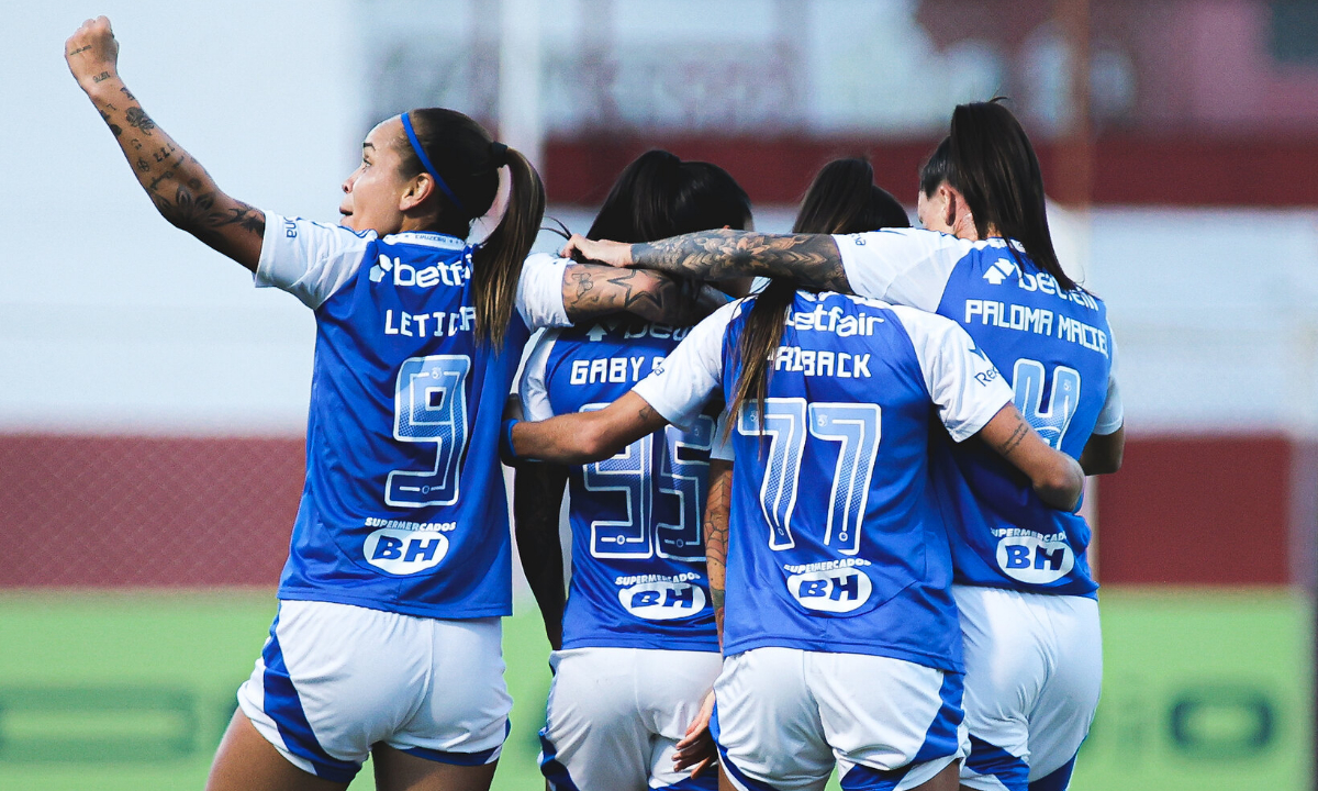 Cruzeiro vence a Ferroviária-SP e se isola na liderança do Brasileiro ...